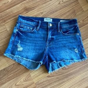 FRAME
Le Cutoff Denim Shorts